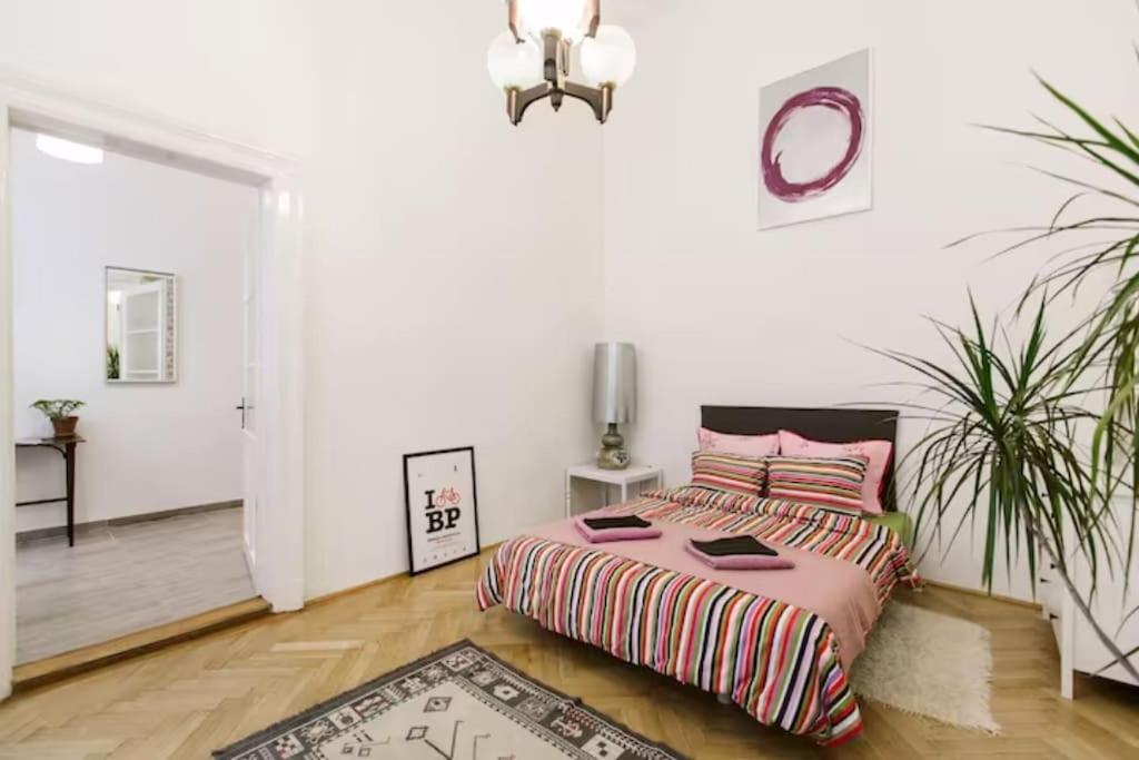 Central Apartment Kiraly Street Budapest Kültér fotó