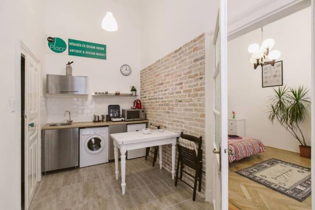 Central Apartment Kiraly Street Budapest Kültér fotó