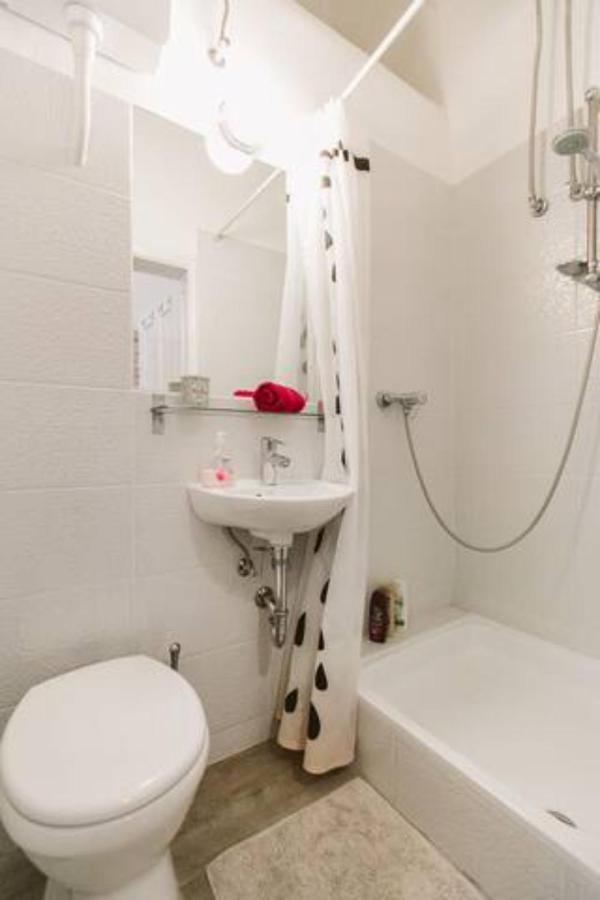 Central Apartment Kiraly Street Budapest Kültér fotó